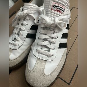 Adidas Sambas